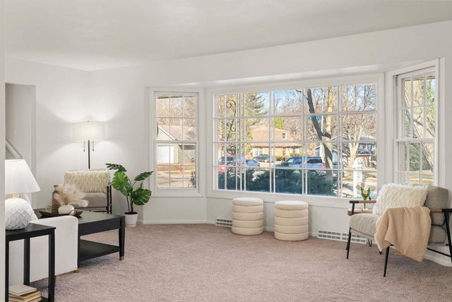 7005 Farmington Way, Madison, WI 53717