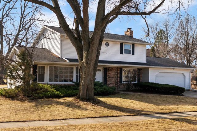 7005 Farmington Way, Madison, WI 53717