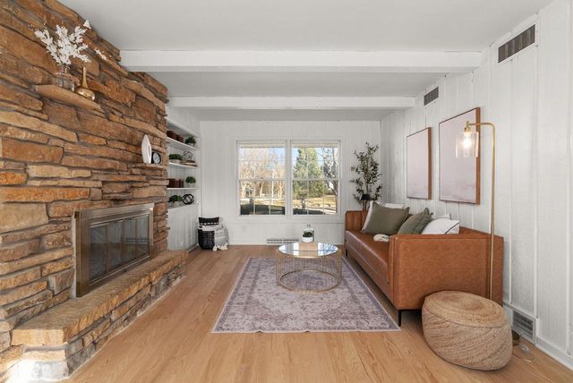 7005 Farmington Way, Madison, WI 53717