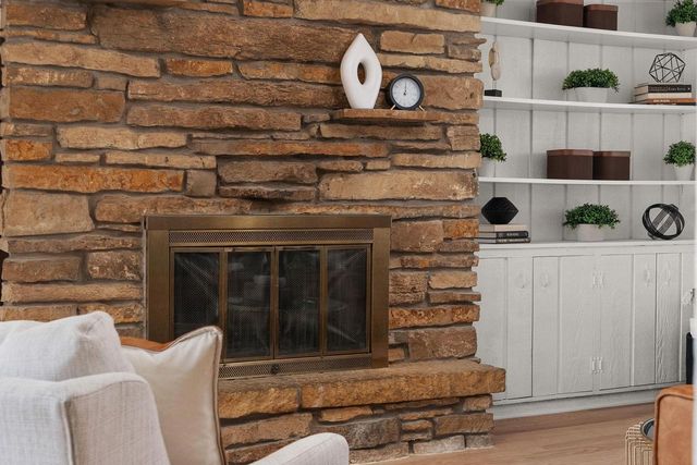 7005 Farmington Way, Madison, WI 53717