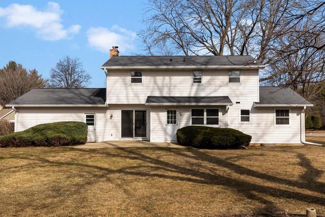 7005 Farmington Way, Madison, WI 53717