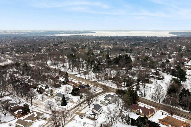 7005 Farmington Way, Madison, WI 53717