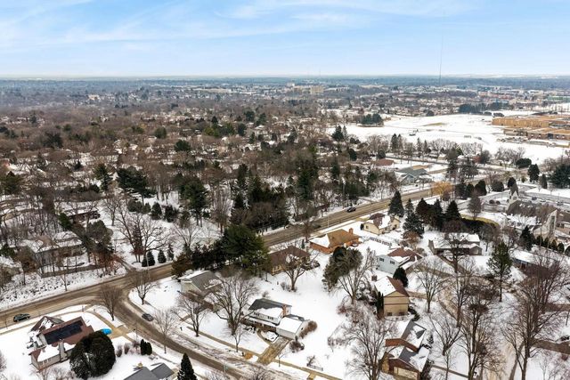 7005 Farmington Way, Madison, WI 53717