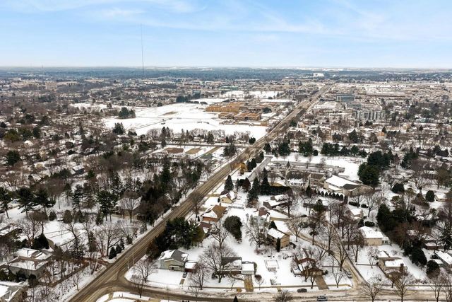 7005 Farmington Way, Madison, WI 53717