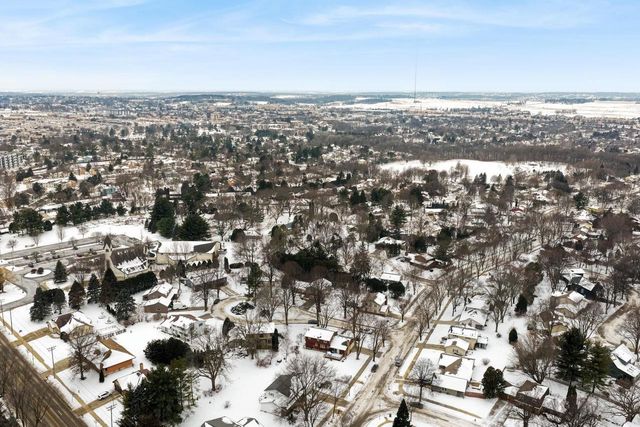 7005 Farmington Way, Madison, WI 53717