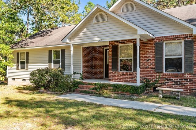 215 N Pear Street, Pinebluff, NC 28373