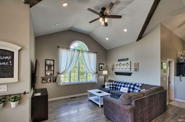 10453 N State Road 101 Highway, Decatur, IN 46733