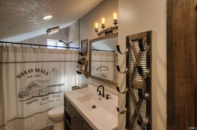 10453 N State Road 101 Highway, Decatur, IN 46733