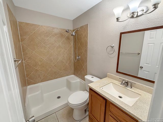 8111 Bowens Crossing, San Antonio, TX 78250