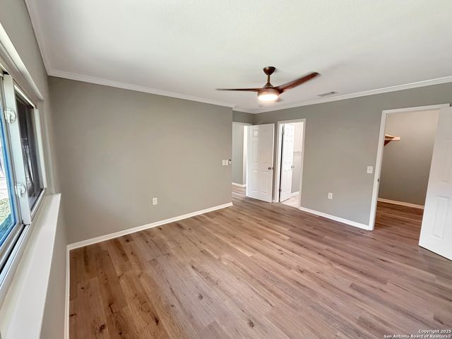 8111 Bowens Crossing, San Antonio, TX 78250