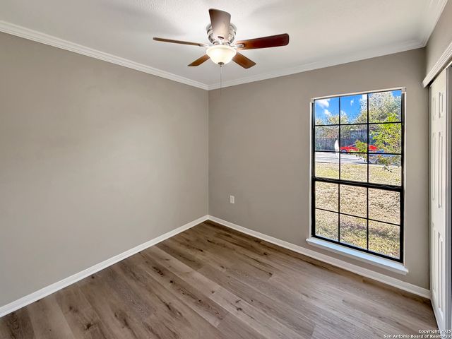 8111 Bowens Crossing, San Antonio, TX 78250