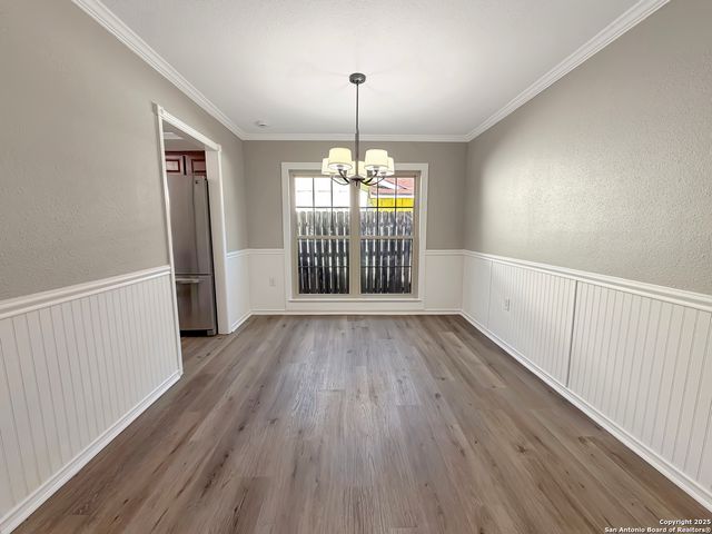 8111 Bowens Crossing, San Antonio, TX 78250