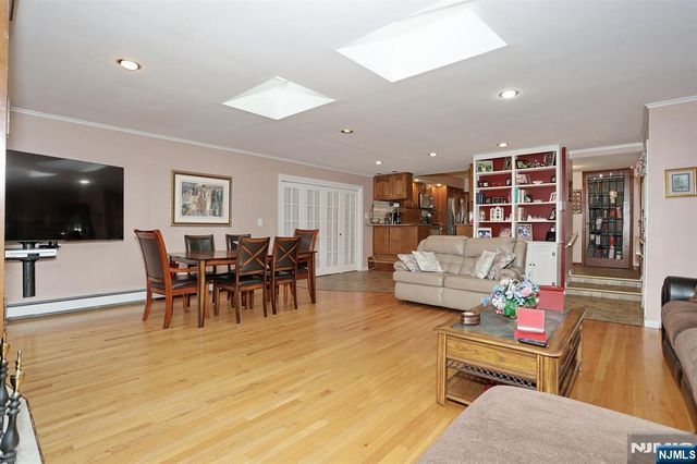 295 Rock Road, Glen Rock, NJ 07452