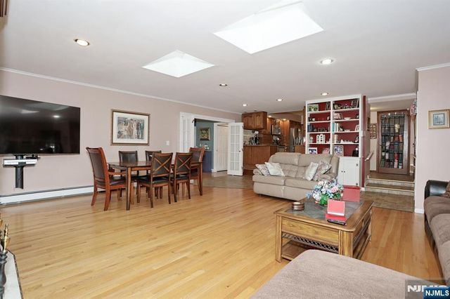 295 Rock Road, Glen Rock, NJ 07452