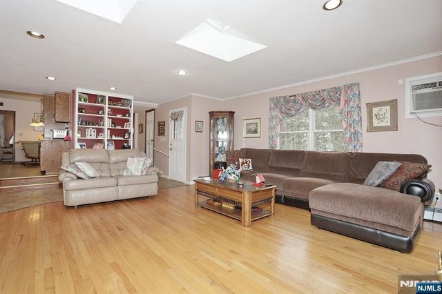 295 Rock Road, Glen Rock, NJ 07452