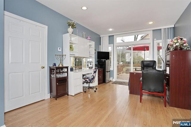 295 Rock Road, Glen Rock, NJ 07452