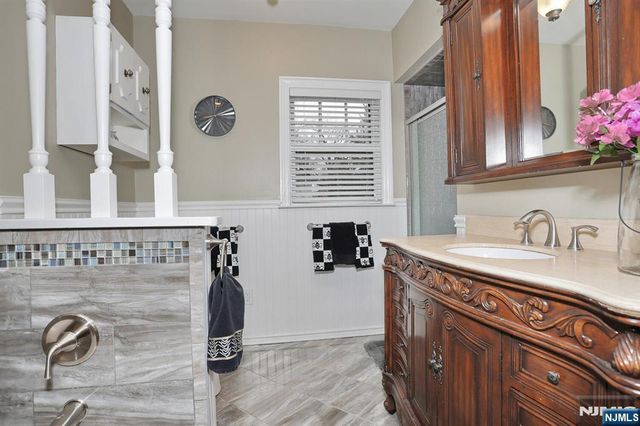 295 Rock Road, Glen Rock, NJ 07452