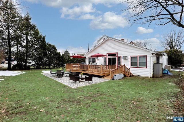 295 Rock Road, Glen Rock, NJ 07452