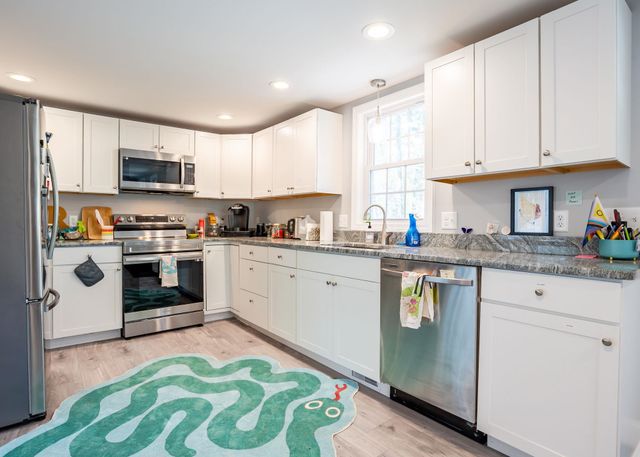 81 Dover Road, Durham, NH 03824