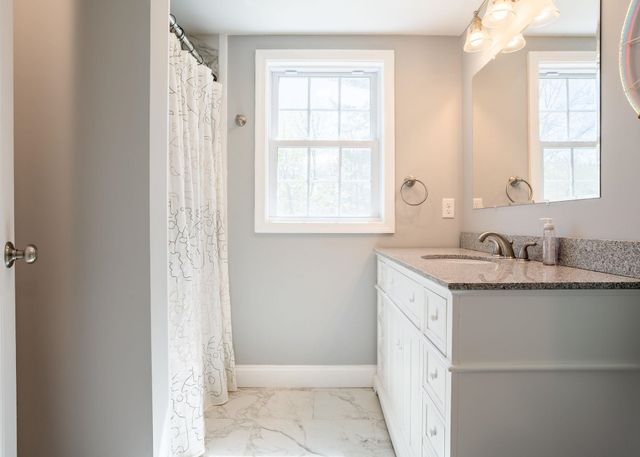 81 Dover Road, Durham, NH 03824