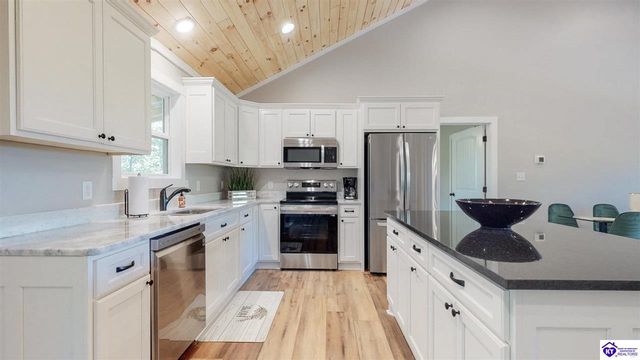 95 Clees Point Road, Leitchfield, KY 42754