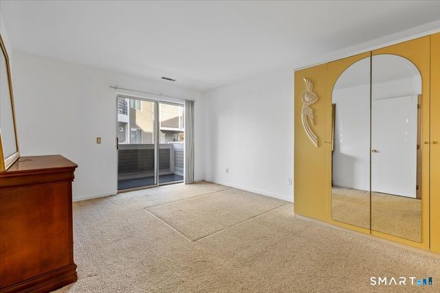 13 Harbour Close 13, New Haven, CT 06519