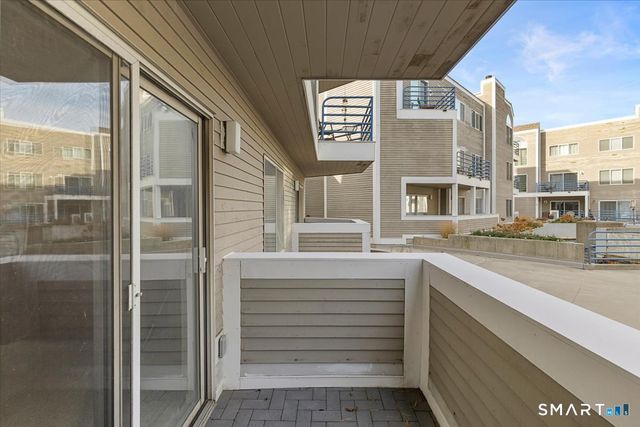 13 Harbour Close 13, New Haven, CT 06519