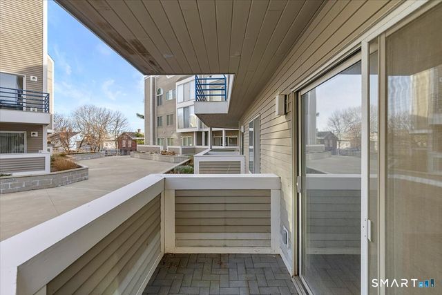 13 Harbour Close 13, New Haven, CT 06519