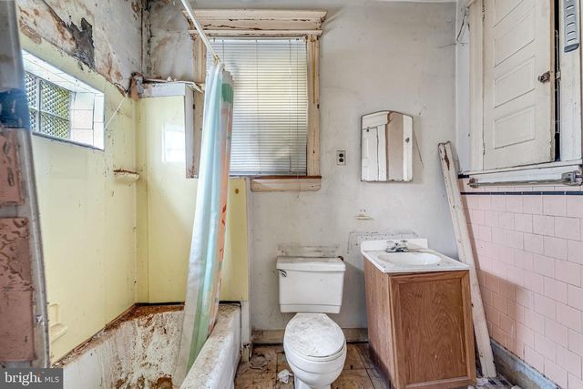 1367 KENWOOD AVE, Camden, NJ 08103