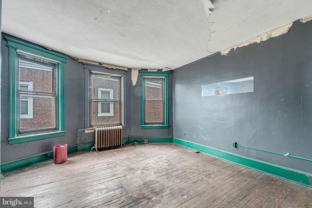 1367 KENWOOD AVE, Camden, NJ 08103