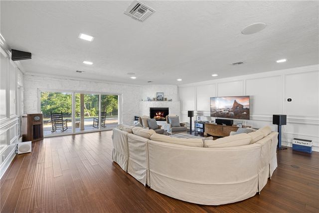 871 Cazey Loop, Franklin, TX 77856