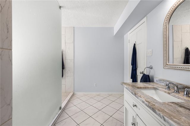 871 Cazey Loop, Franklin, TX 77856