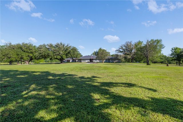 871 Cazey Loop, Franklin, TX 77856