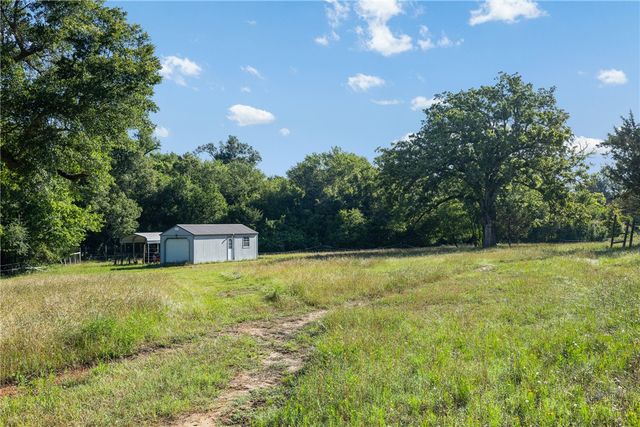 871 Cazey Loop, Franklin, TX 77856