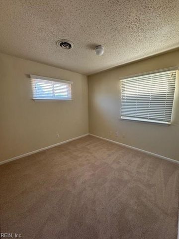 1705 Harrington CT, Virginia Beach, VA 23464