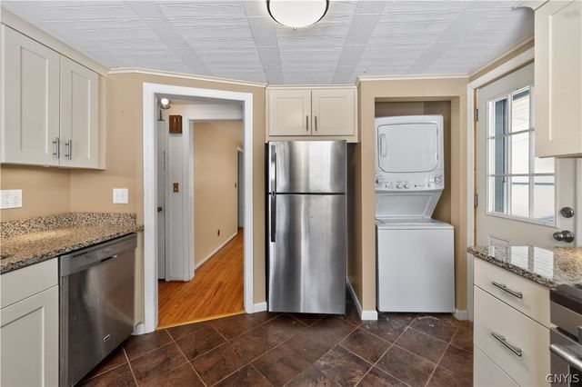 204 Meeker Avenue, Utica, NY 13502