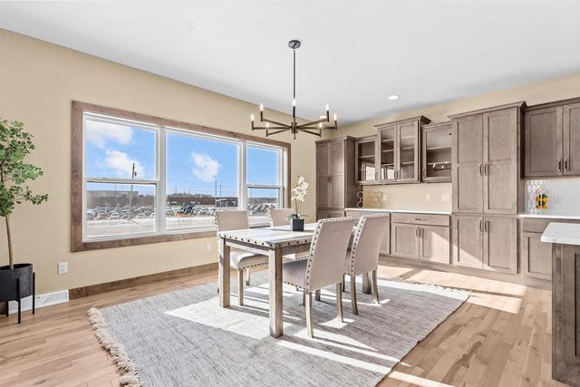 1308 MEADOW PARK DRIVE, Greenville, WI 54942