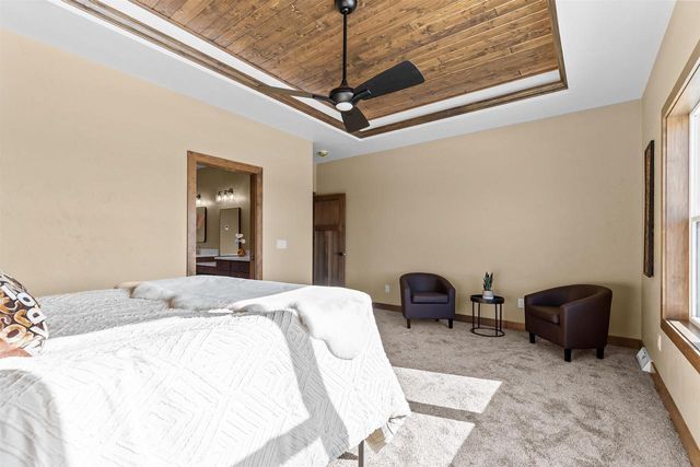 1308 MEADOW PARK DRIVE, Greenville, WI 54942