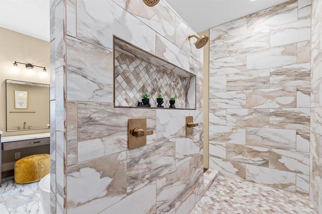 1308 MEADOW PARK DRIVE, Greenville, WI 54942