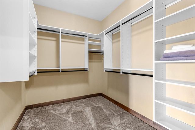 1308 MEADOW PARK DRIVE, Greenville, WI 54942