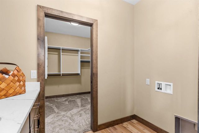 1308 MEADOW PARK DRIVE, Greenville, WI 54942