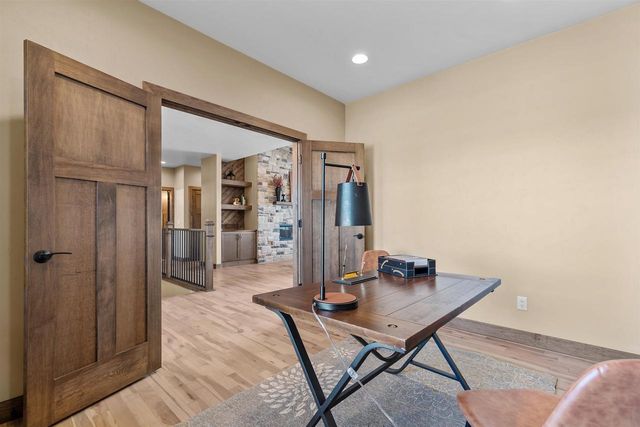 1308 MEADOW PARK DRIVE, Greenville, WI 54942