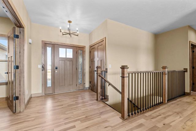 1308 MEADOW PARK DRIVE, Greenville, WI 54942