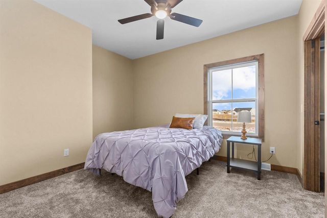 1308 MEADOW PARK DRIVE, Greenville, WI 54942