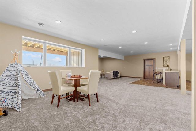 1308 MEADOW PARK DRIVE, Greenville, WI 54942