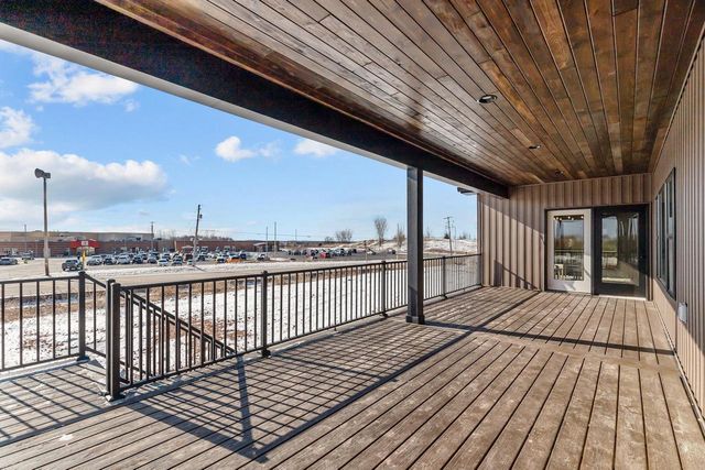 1308 MEADOW PARK DRIVE, Greenville, WI 54942