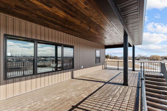 1308 MEADOW PARK DRIVE, Greenville, WI 54942