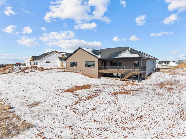 1308 MEADOW PARK DRIVE, Greenville, WI 54942
