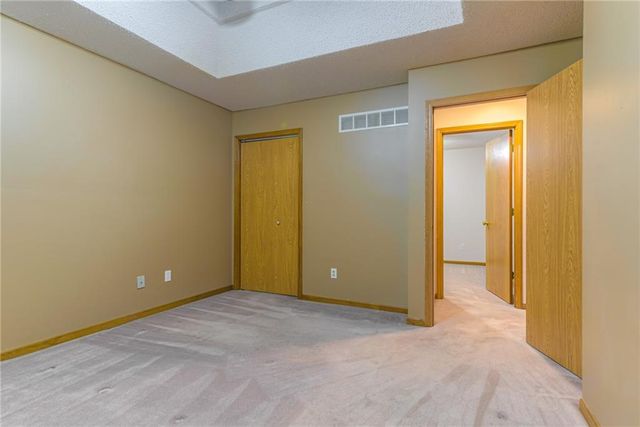 21475 W 181st Terrace, Olathe, KS 66062