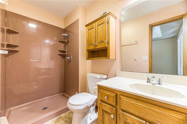 21475 W 181st Terrace, Olathe, KS 66062
